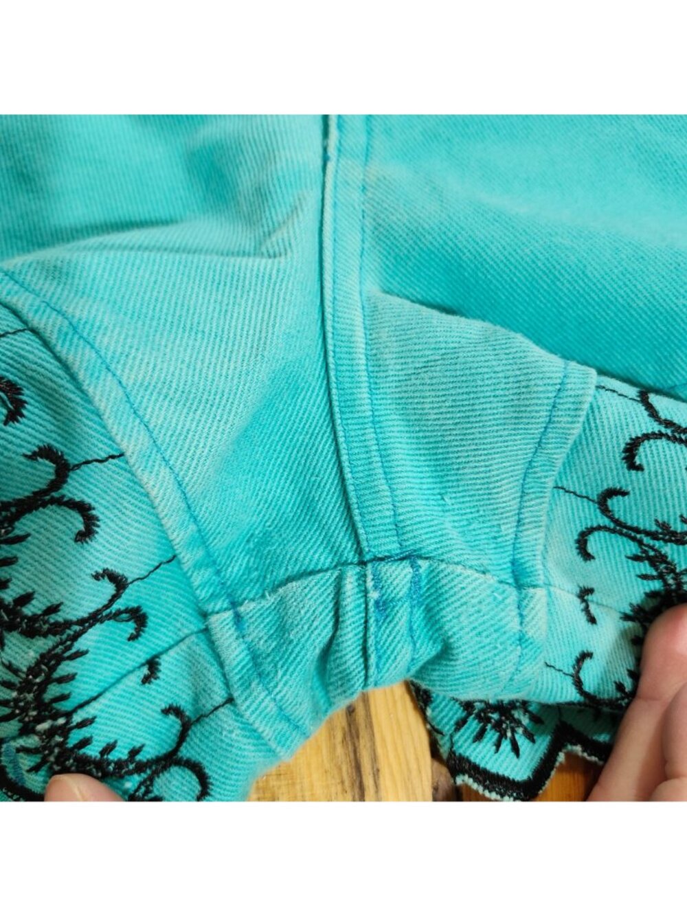 Vintage 90's Pinwheels Women's Size 13 High Waisted Teal Denim Shorts Boho Trim - Picture 7 of 9